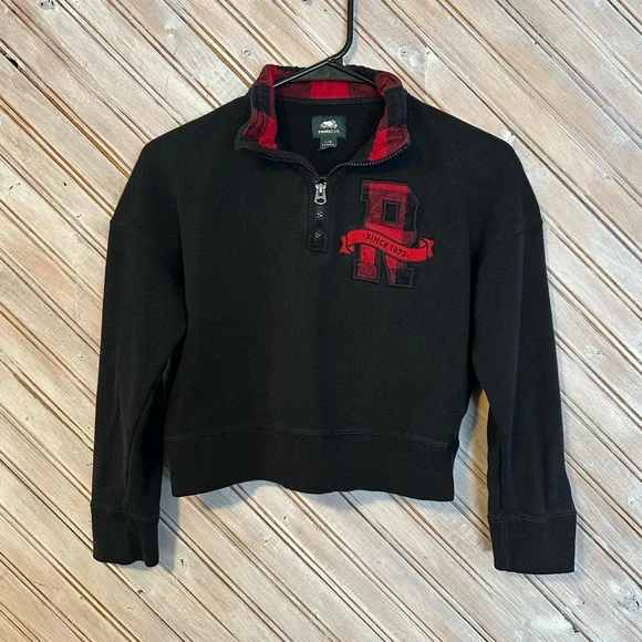 Roots Black Crop Style Pullover Sweater Red Plaid Trim Patch Logo - Picture 1 of 7